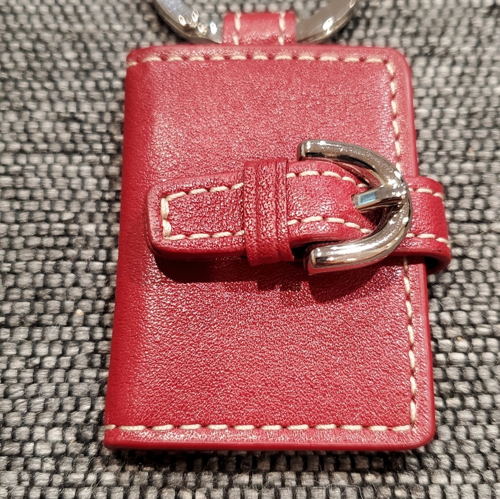 Coach Novelty Picture Keychain